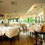 Adrema 4* Berlin