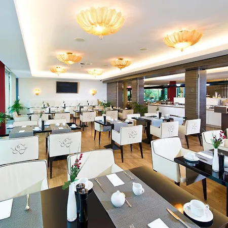 Adrema Отель 4*