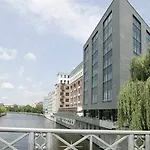 Отель Adrema