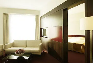 Adrema 4* Berlin